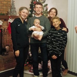 Meet your Posher, Debbie